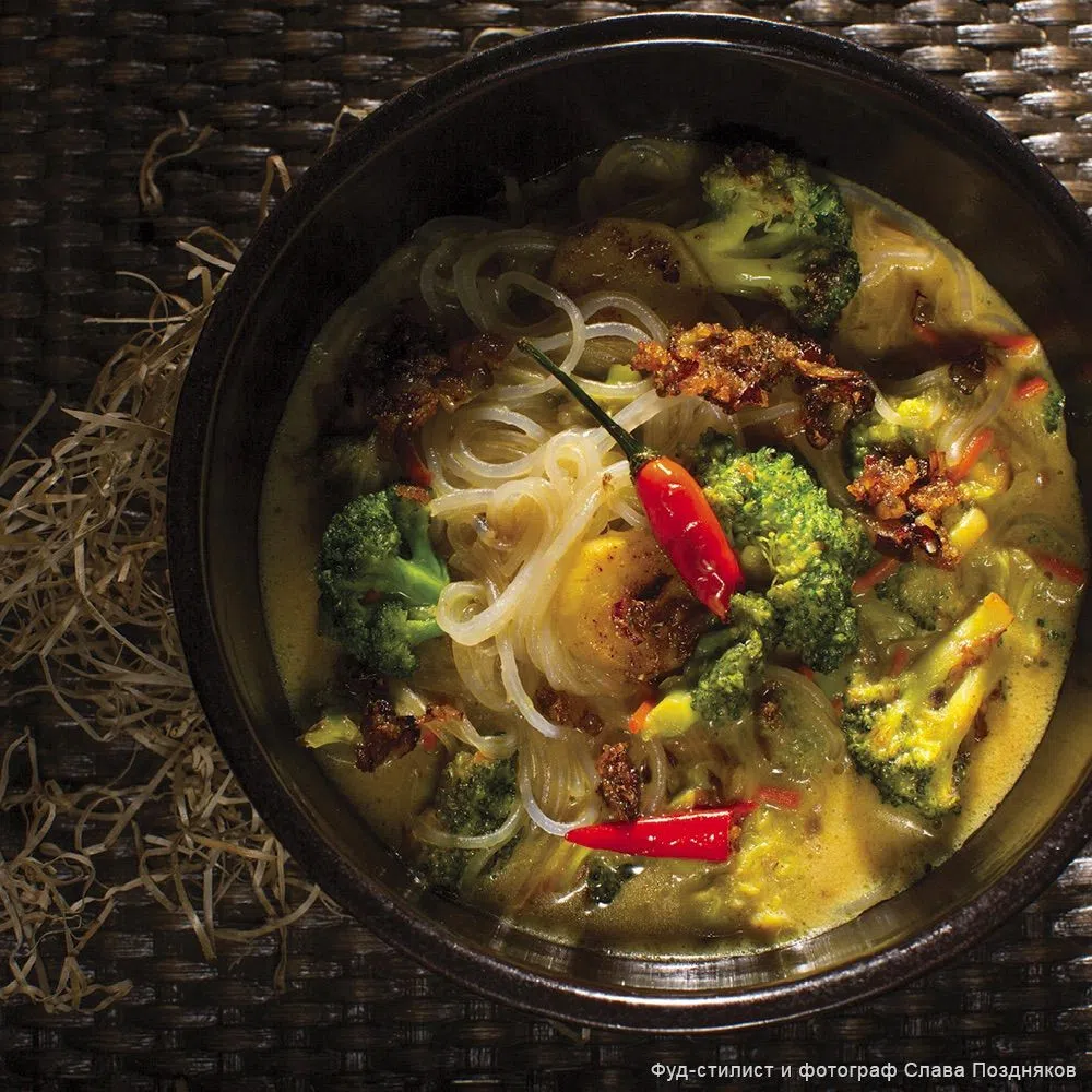 Тайский суп с карри