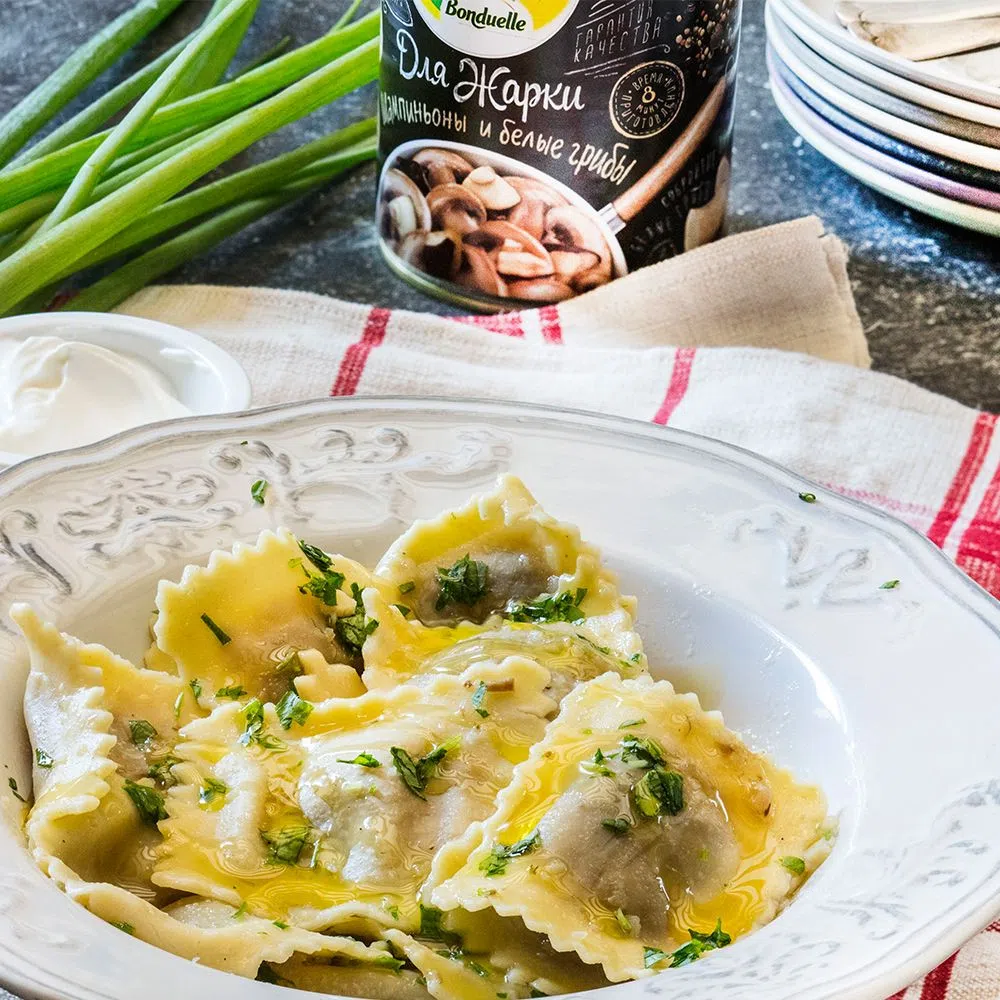 Равиоли с ветчиной и грибами