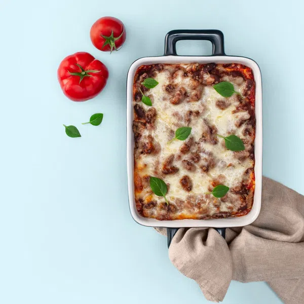 Мясная лазанья с фасолью барбекю