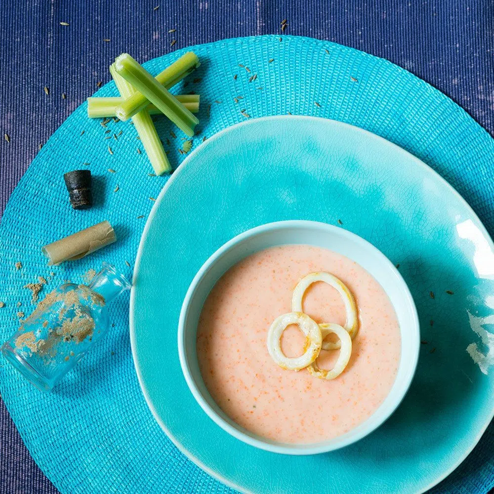 Тыквенный суп с кокосовым молоком и кальмарами