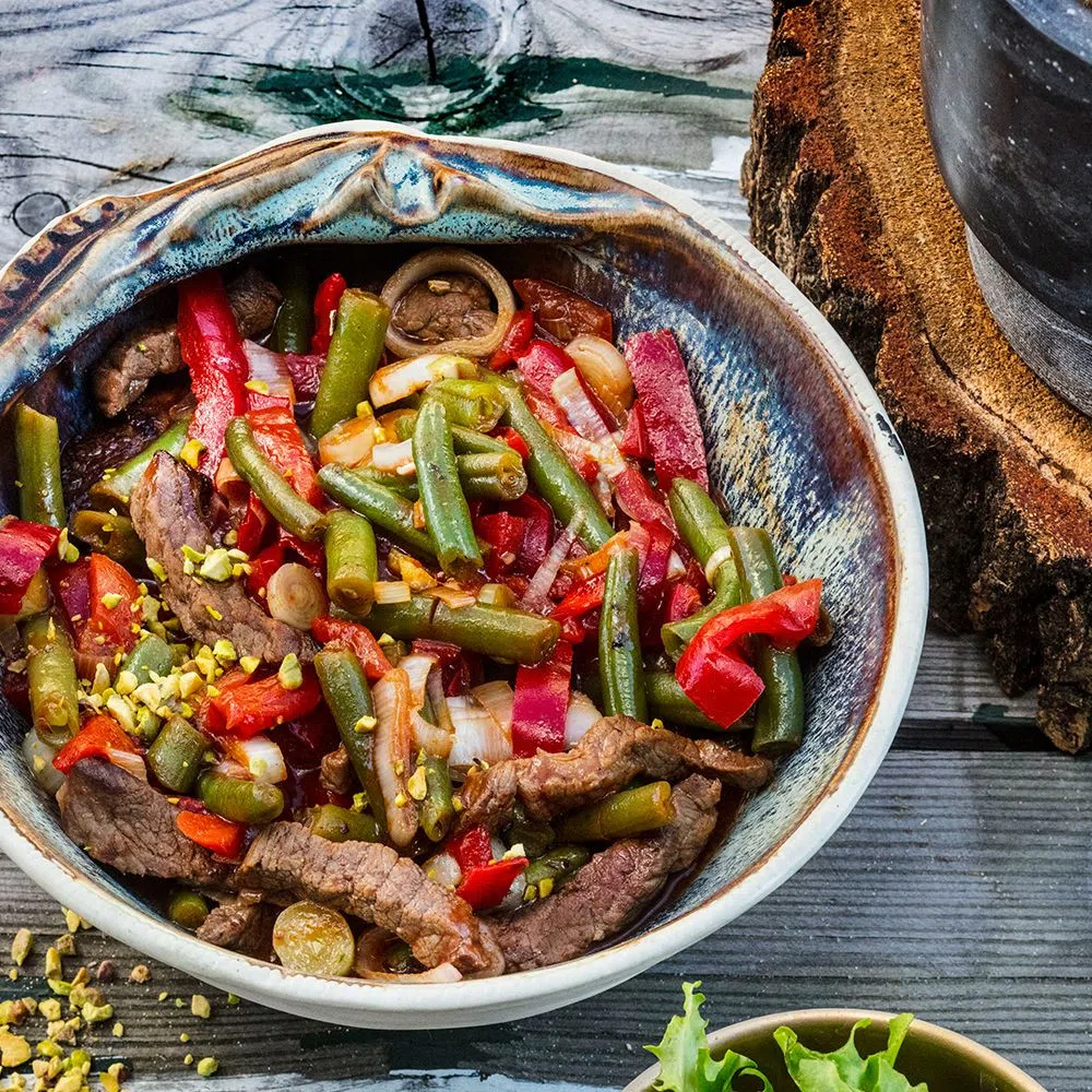 Телятина с лечо и стручковой фасолью
